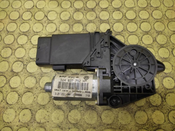 VW PASSAT B5 mini motor windows right front 3B4837752HP