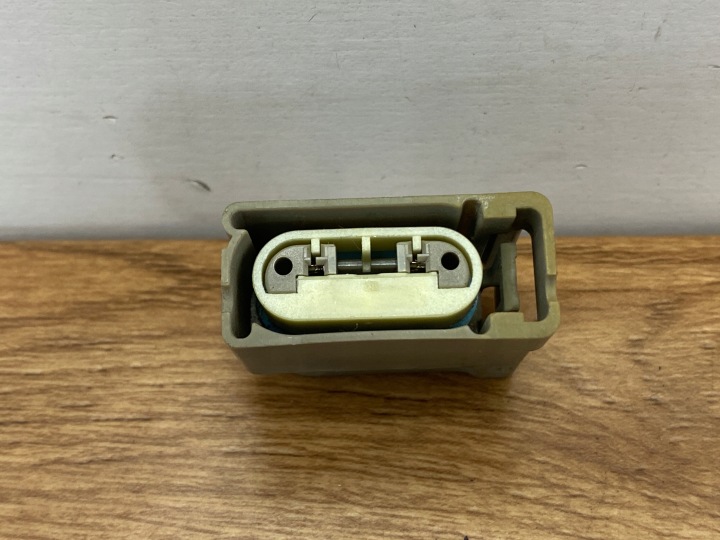 Prise kostka Feux phare Avant Ford/Dodge/Jeep/Chevrolet/RAM GM