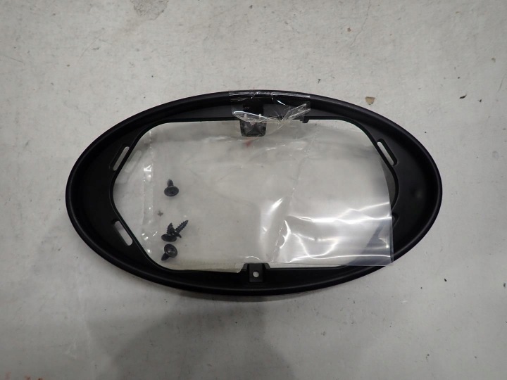 RÁM pod emblemat HYUNDAI I30 III LIFT 2020- 86352-G4750