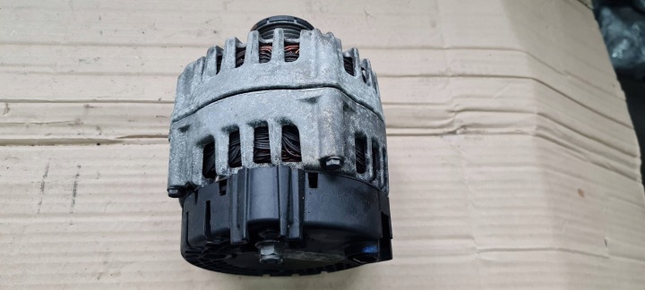 A4 B9 8W Alternateur 2.0 TDI 04L903024A Q5 A6 C7 A5 8W