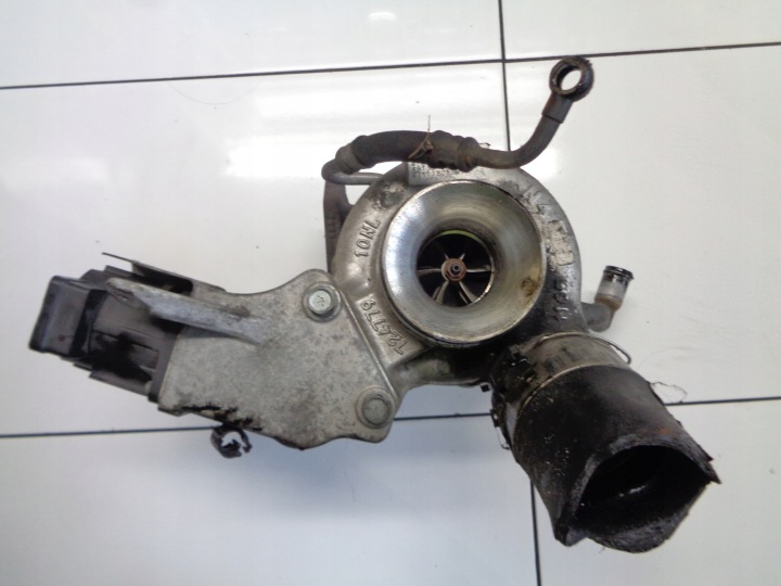 BMW 1 E87 2.0D N47D20A turbo 49135-05850