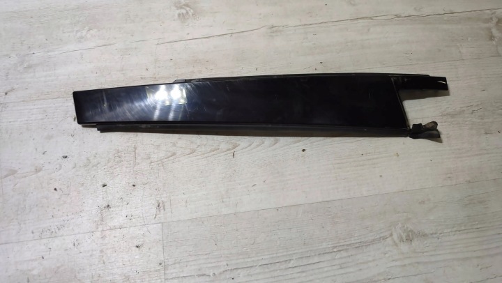 Element wykonczenia door rear part side left Alfa Romeo Stelvio 156134615