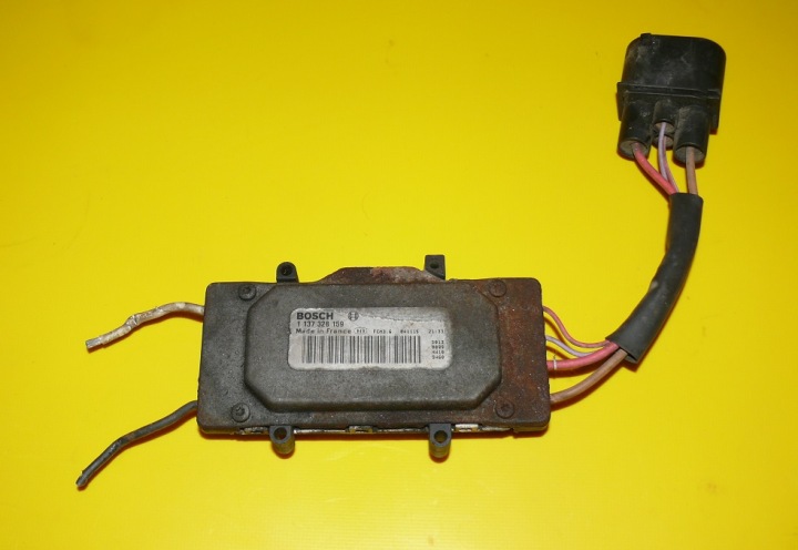 control unit module of a fan of the right radiator of water AUDI A6 C6 3.0 TDI 220KM