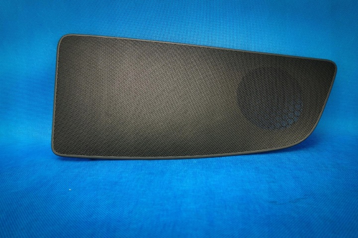 grid of the speaker of the rear polki Audi A8 S8 4H0863488A
