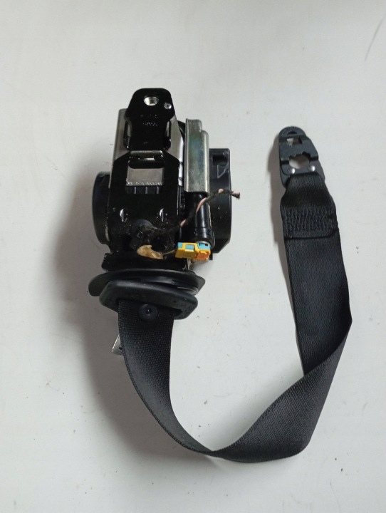 Anteriore CINTURA SICUREZZA ANTERIORE Anteriore sinistra MERCEDES C W205 A2058600185