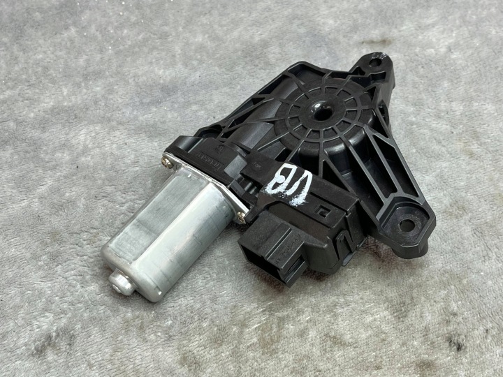 MERCEDES C-KLASA W205 18r mini motor windows left rear part A2139060502 !J