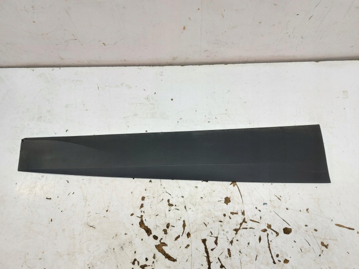 VW ID4 11A , 2024r SUV 5D moulding door front right 11A854940