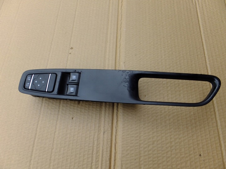 panel ovladac okien zrkadiel renault clio IV 2016r 255700068R