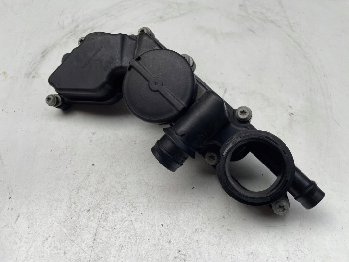 VW AUDI SKODA SEAT 1,5 TFSI TSI 05E103495J cover crankcase breather original !J