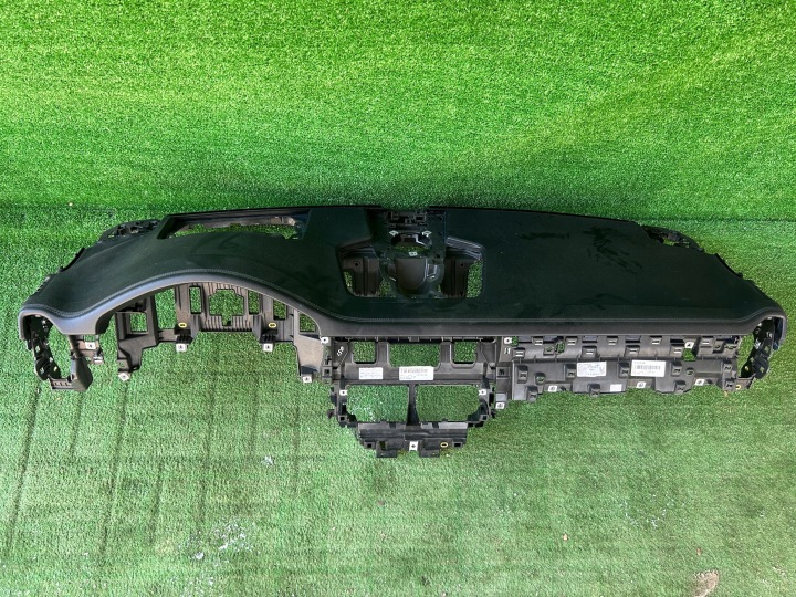 dashboard instrument panel console Porsche Cayenne 9Y0 9Y1857003