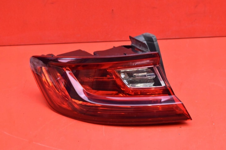 Licht links heck hinten 265554829R RENAULT MEGANE 4 IV 5D HB 16-20