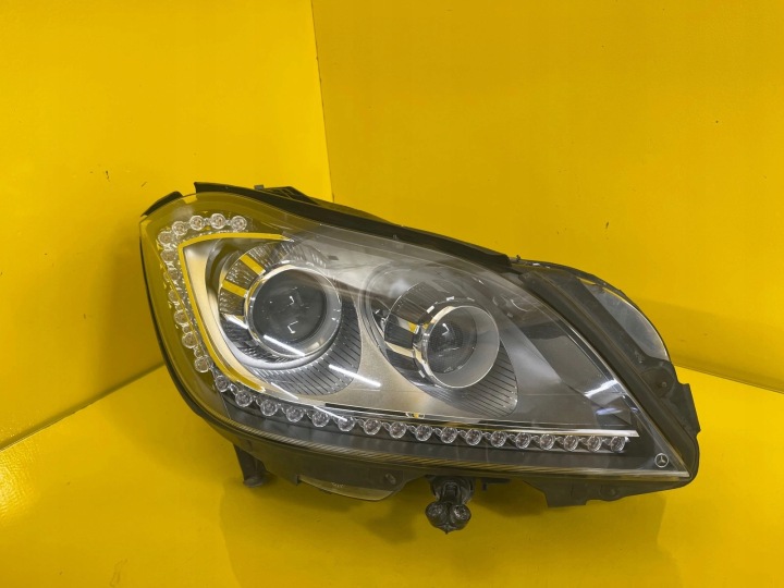 light right front MERCEDES CLS W218 BI XENON