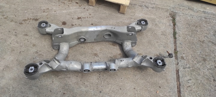 Achsträger Achsträger bmw heck hinten 7 E65 6768610