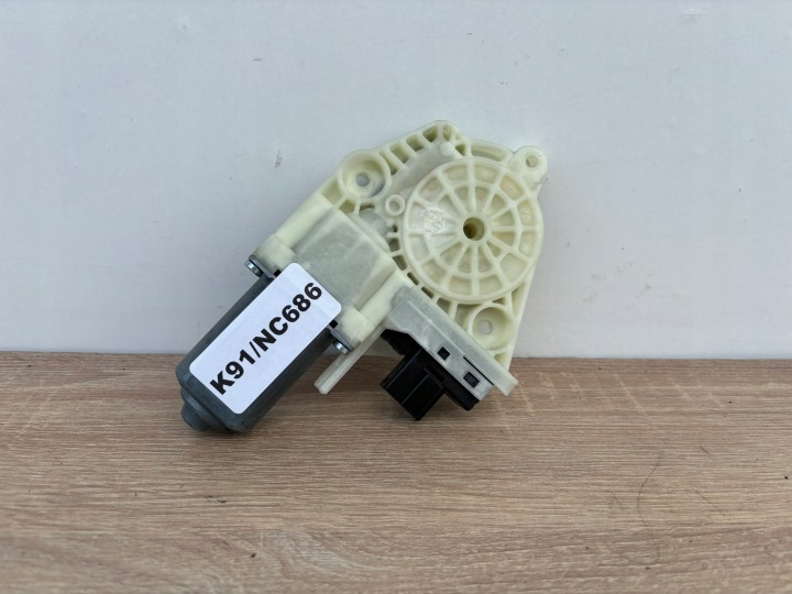 PORSCHE PANAMERA 970 FENSTERHEBER MOTOR FENSTER LINKS HECK K91/NC686