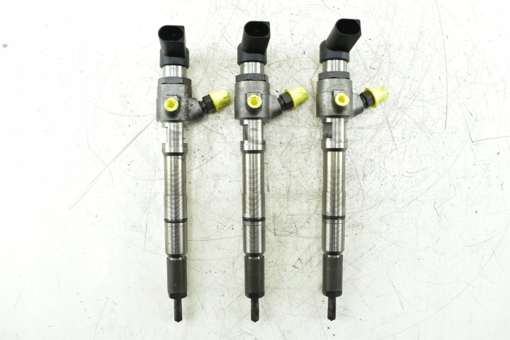 injecteur VW PASSAT B7 GOLF VI AUDI A3 8P SEAT LEON II 1.6 TDI 03L130277B