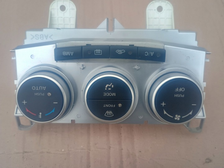 PANEL of the air conditioning CC30 MAZDA 5