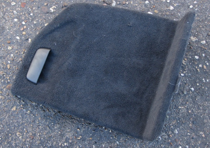 BMW F11 2.5 D 14R Handschuhfach Kofferraum rechts 9168494
