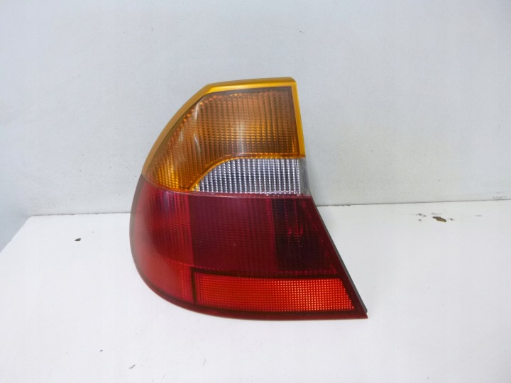 licht hinten Chrysler 300M 2001