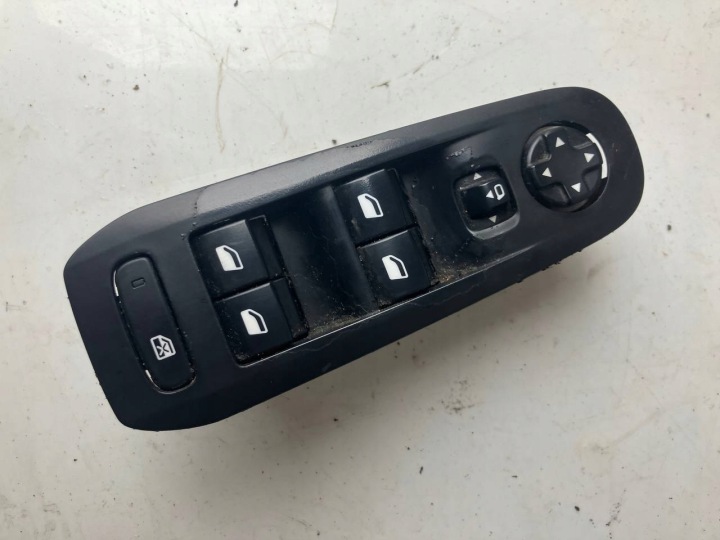 ovladac PANEL levý předek okna zrcadel PEUGEOT 308 T9 96788264ZD #26