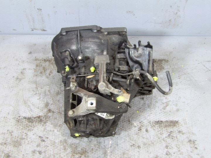 FORD FOCUS C-MAX und 1.6TDCI Getriebe MANUALNA 3M5R-7201-ZB