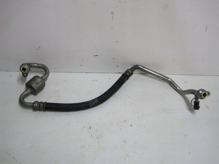 pipe hose of the air conditioning VOLVO V40