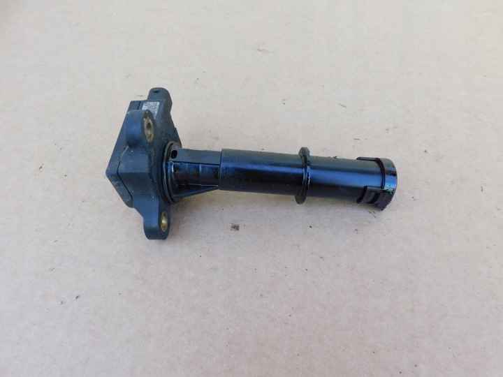 Mercedes Sprinter 906 2.2 CDI OM651 sensor of the level oil OEM A0009050401