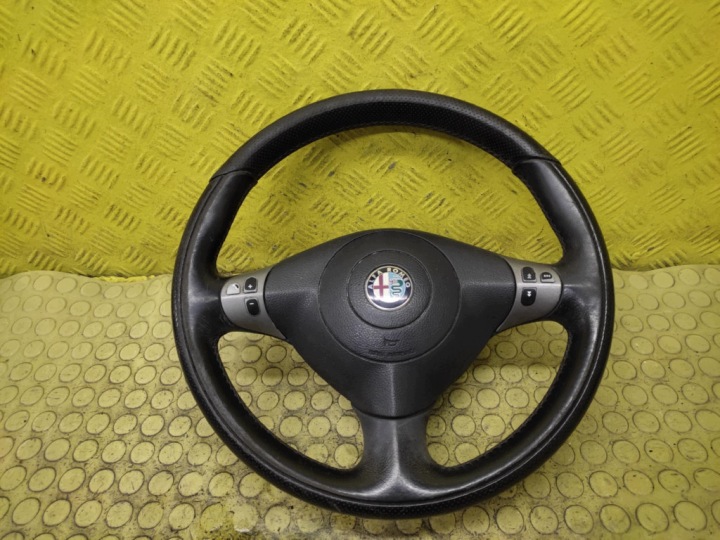 ALFA ROMEO 147 steering wheel,