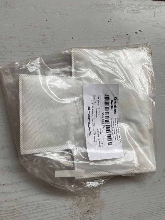 Insonorisation Porte coffre hayon Original PORSCHE MACAN (95B) 95B805885 !J