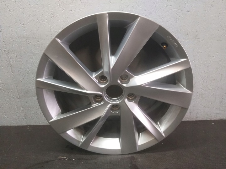 CERCHIO di alluminio VW GOLF VIII 8 6,5J 17" ET46 5X112 5H0071497