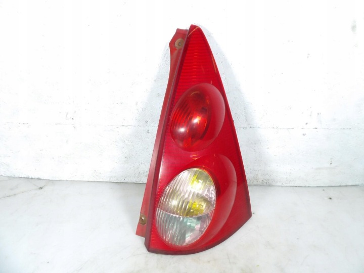 PEUGEOT 107 5 door light rear part right 81550-0H040