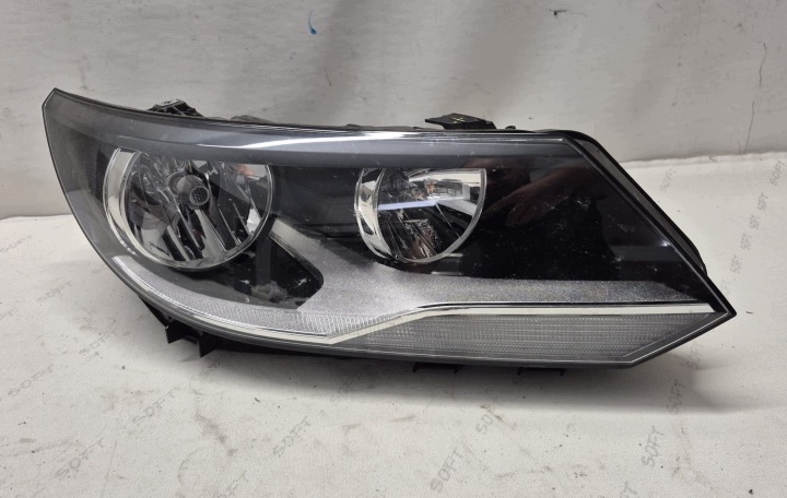 VW TIGUAN and LIFT 5N0 11- light right front front ZWYKLA 5N1941006C