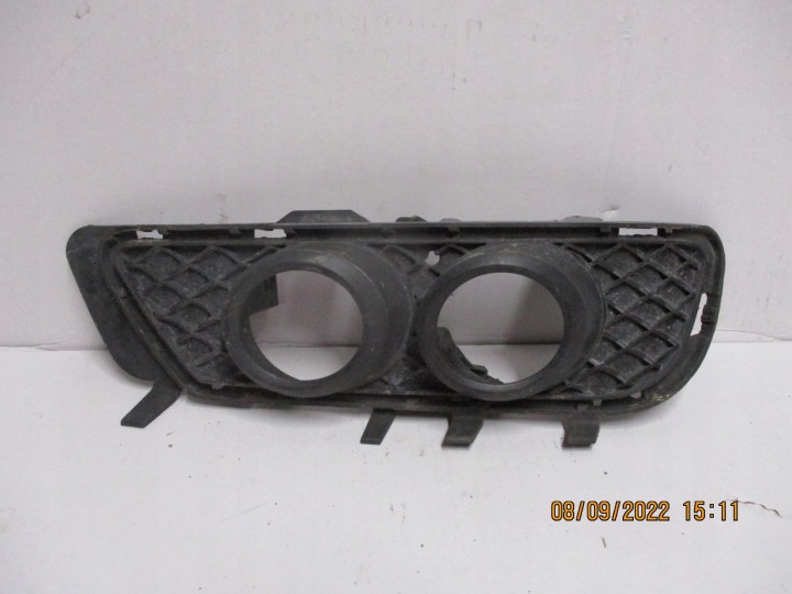 GRILLE PARE CHOC MERCEDES E KLASA A2128850723 DROIT