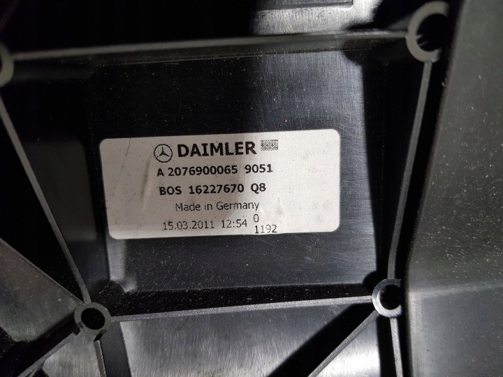 ROLETA LESNA SOBA MERCEDES W207 C207 A208 CARRIO 13