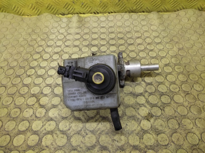 OPEL MOVANO brake booster 25175879