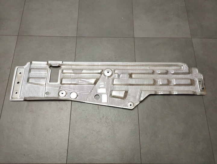 Volkswagen Amarok II Couverture tablier moteur TERMICZNA MB3B5811442BD