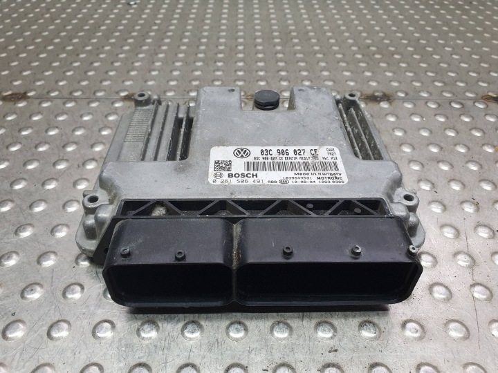 kompjuter računalo kompjuter računalo motora 03C906027CE SKODA FABIA II LIFT RS 1.4 TSI CAV