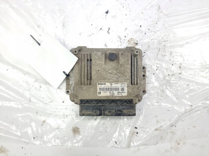 kompjuter računalo motora ECU 281012694 OPEL ASTRA H III