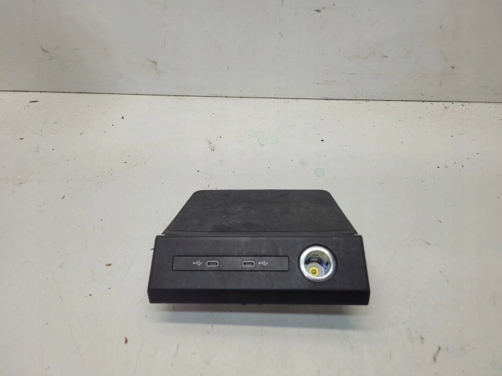 adapter, stecker PORT USB TYP C AUDI Q4 E-TRON Q3 89A035736 89A864131