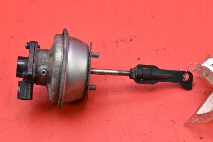 regolatore pompetta turbine T30471 PEUGEOT 508 1 e 2.0 HDI 140KM 10-14