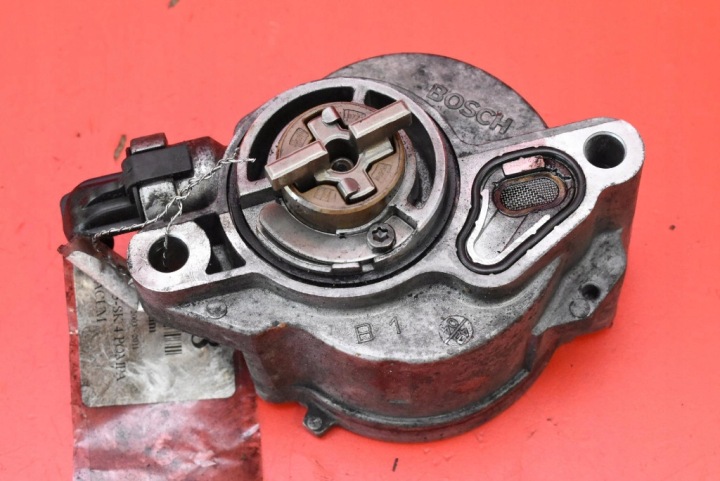 pump VACUM WAKUM D156-1B VOLVO V50 1 and 1.6 D 110 KM 03-11