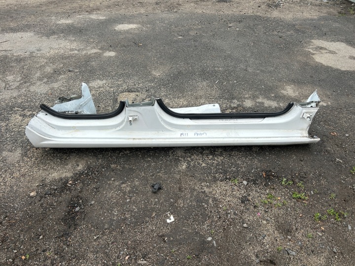 SEAT MII VOLKSWAGEN UP 5 Portière Jupe Droite
