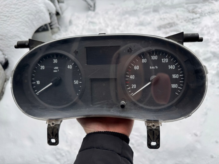 Kombiinstrument PREDKOSCIOMIERZ RENAULT MASTER II P8200467956D