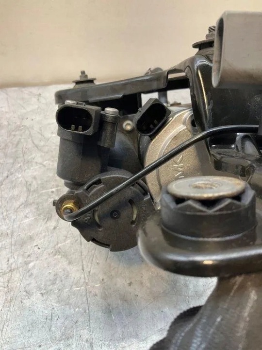 BMW X5 suspension compressor (E70) 256510 3.0L gasoline 225kW 2012 9