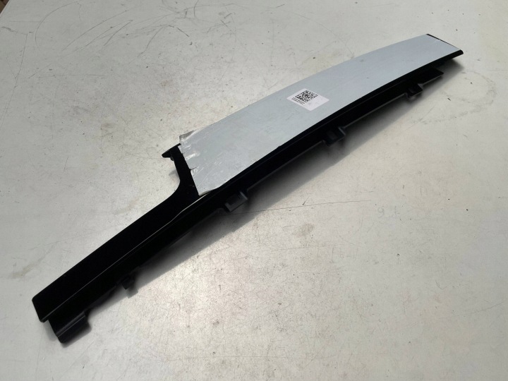Leiste Schutzleiste Fenster Tür PRZEDNICH PRAWYCH AUDI A3 8Y 8Y0837902