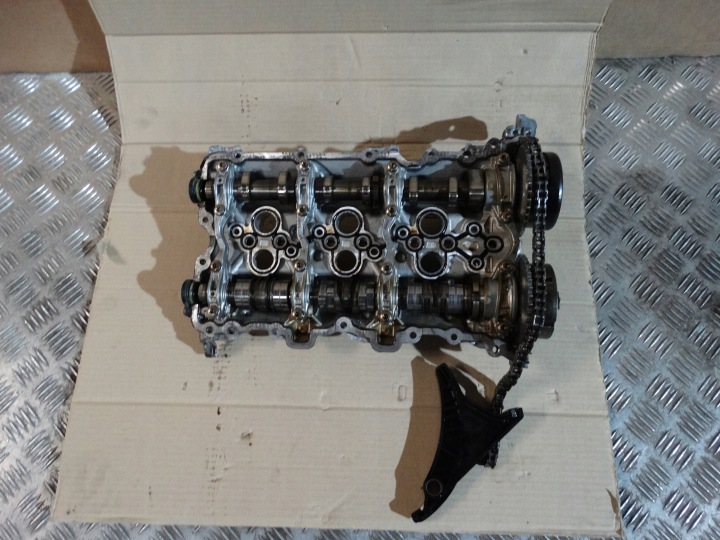 cover of valves right of a cam PORSCHE AUDI 3.0TFSI 1