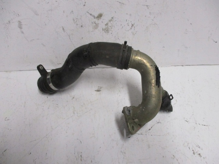 hadice trouba LAND ROVER G4D3-8555-BC