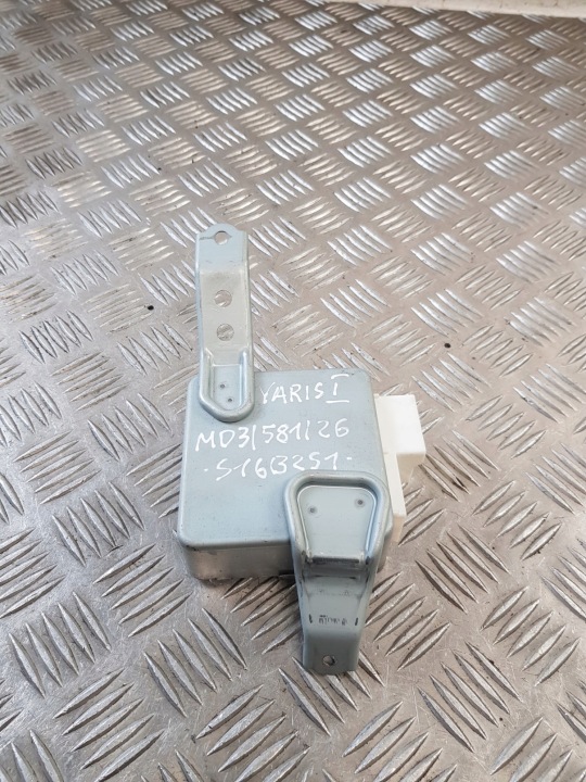 modul Bedienteil der Lenkung 89650-0D030 TOYOTA YARIS und 03R