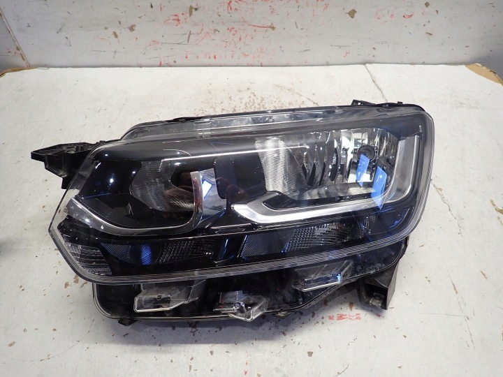 Licht vorne vorne links TOYOTA PROACE CITY 2019- 9835780680