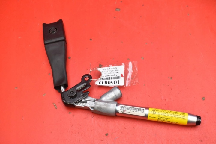 adjuster ZAPINKA supports right front 305536910AC OPEL INSIGNIA A 08-14