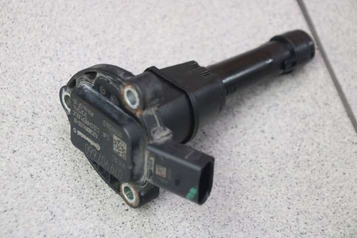 AUDI A6 C7 A8 D4 sensor of the level oil 079907660
